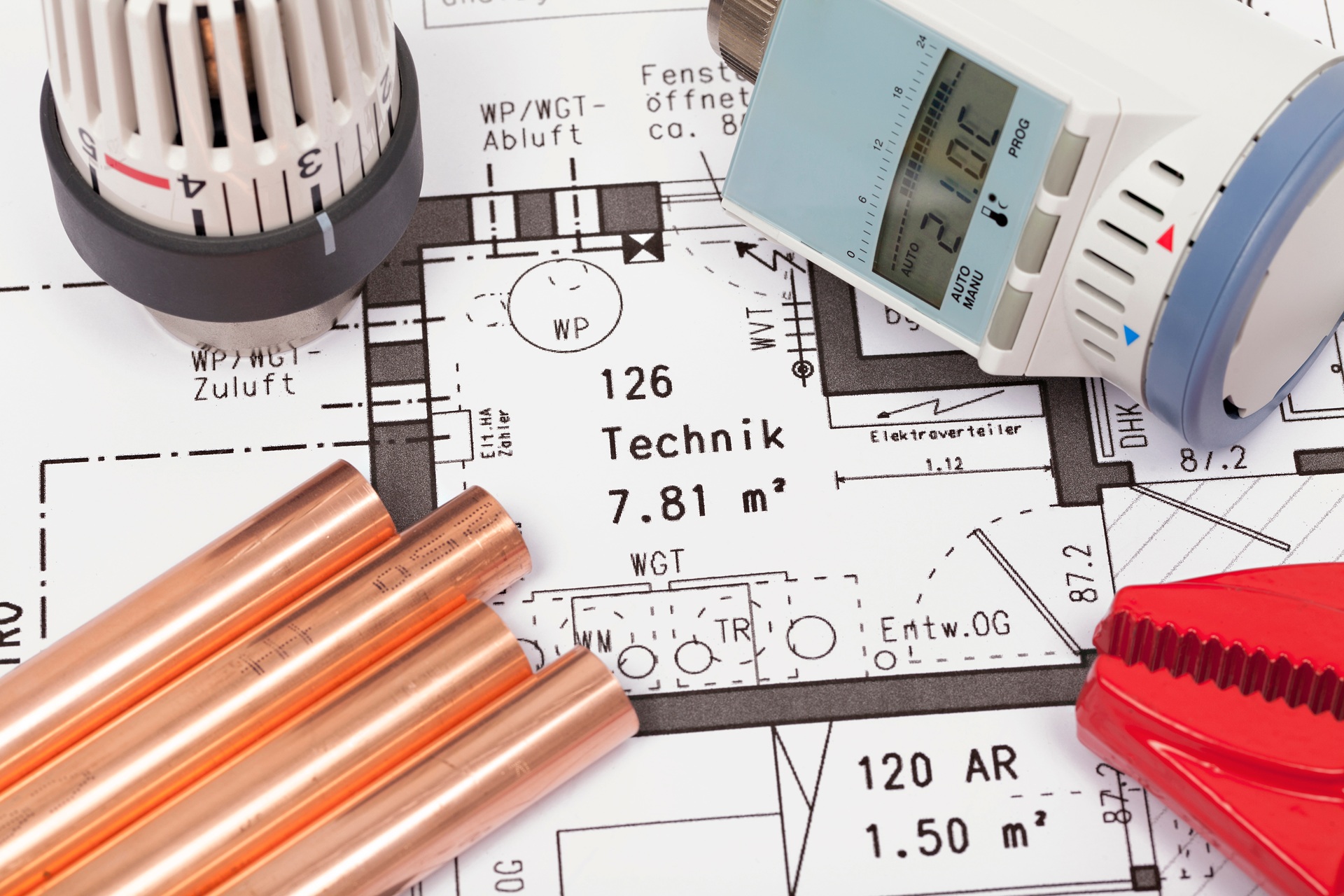 Technischer Bauplan mit Heizungsrohren und Thermostat | Glas Glas Photovoltaik Module